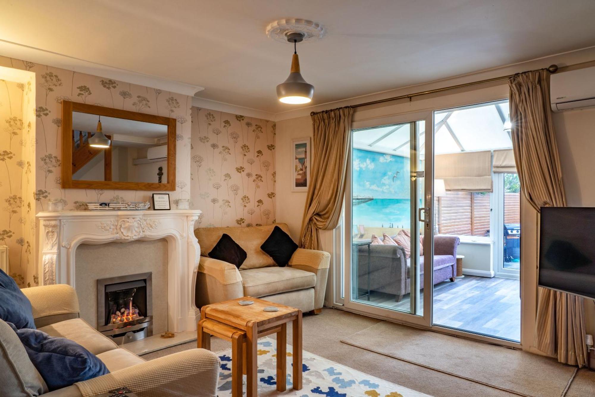 Sunny Queens Park Home - Garden & Private Parking Brighton Екстериор снимка